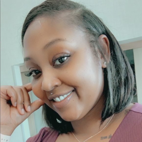 Meet your Posher, Aaliyah - Picture 2 of 2